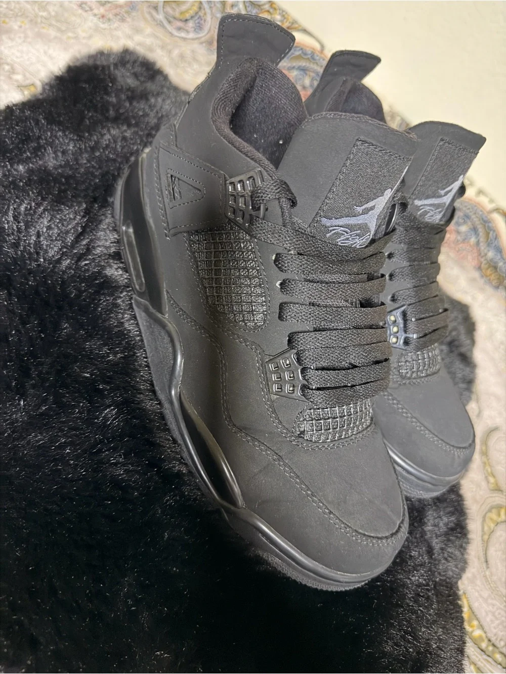 Jordan Black Men's Mid-Top Sneakers